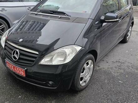 Чорний Мерседес А клас, об'ємом двигуна 1.5 л та пробігом 144 тис. км за 8300 $, фото 1 на Automoto.ua
