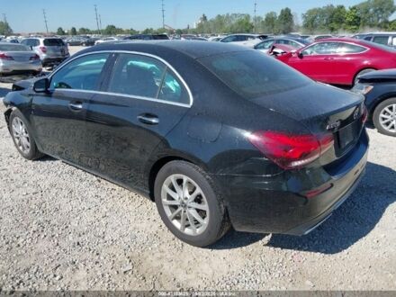 Чорний Мерседес А клас, об'ємом двигуна 2 л та пробігом 112 тис. км за 15500 $, фото 1 на Automoto.ua