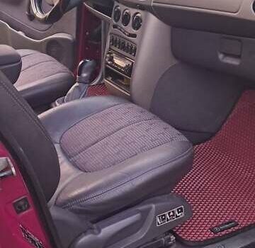 Фиолетовый Мерседес А класс, объемом двигателя 1.4 л и пробегом 245 тыс. км за 3000 $, фото 13 на Automoto.ua