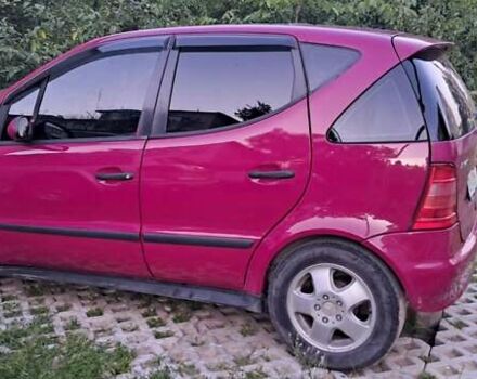 Фиолетовый Мерседес А класс, объемом двигателя 1.4 л и пробегом 245 тыс. км за 3000 $, фото 2 на Automoto.ua