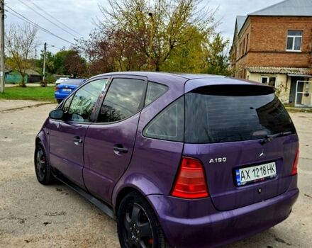Фиолетовый Мерседес А класс, объемом двигателя 1.9 л и пробегом 316 тыс. км за 2400 $, фото 6 на Automoto.ua