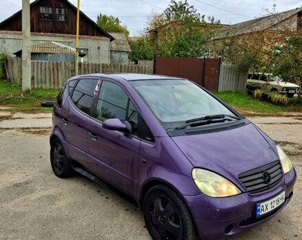 Фиолетовый Мерседес А класс, объемом двигателя 1.9 л и пробегом 316 тыс. км за 2400 $, фото 4 на Automoto.ua