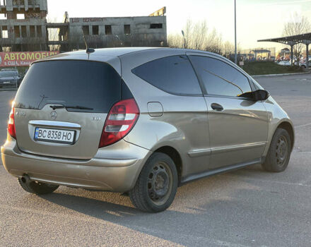 Коричневый Мерседес А класс, объемом двигателя 2 л и пробегом 170 тыс. км за 3500 $, фото 2 на Automoto.ua