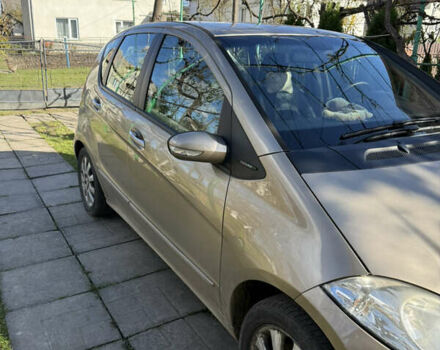Мерседес А класс 2006 в Львове на Automoto.ua Коричневый Мерседес А класс, объемом двигателя 1.7 л и пробегом 240 тыс. км за 4800 $, фото 1 на Automoto.ua