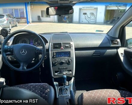 Коричневый Мерседес А класс, объемом двигателя 2 л и пробегом 256 тыс. км за 5900 $, фото 5 на Automoto.ua