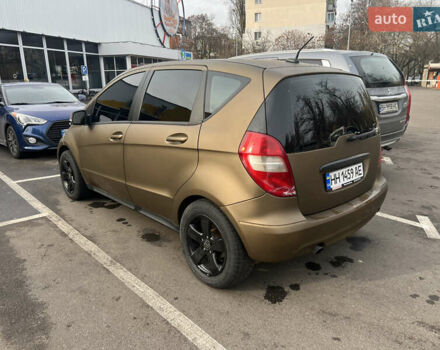 Коричневый Мерседес А класс, объемом двигателя 1.5 л и пробегом 200 тыс. км за 4200 $, фото 3 на Automoto.ua