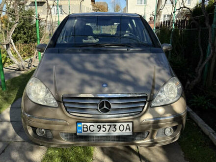 Мерседес А класс 2006 в Львове на Automoto.ua Коричневый Мерседес А класс, объемом двигателя 1.7 л и пробегом 240 тыс. км за 4800 $, фото 1 на Automoto.ua