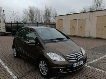 Коричневый Мерседес А класс, объемом двигателя 1.5 л и пробегом 198 тыс. км за 6350 $, фото 1 на Automoto.ua