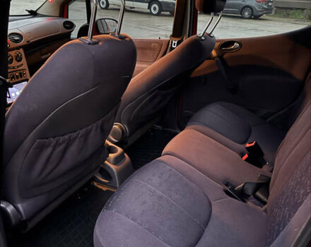 Красный Мерседес А класс, объемом двигателя 1.6 л и пробегом 268 тыс. км за 2999 $, фото 19 на Automoto.ua