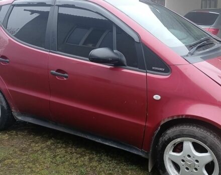 Красный Мерседес А класс, объемом двигателя 1.7 л и пробегом 340 тыс. км за 2500 $, фото 3 на Automoto.ua