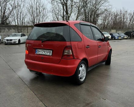 Красный Мерседес А класс, объемом двигателя 1.6 л и пробегом 268 тыс. км за 2999 $, фото 6 на Automoto.ua