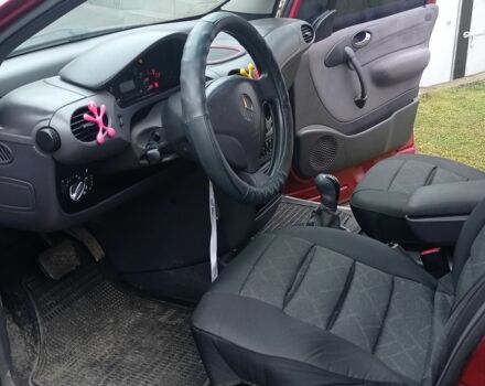 Красный Мерседес А класс, объемом двигателя 1.7 л и пробегом 340 тыс. км за 2500 $, фото 6 на Automoto.ua