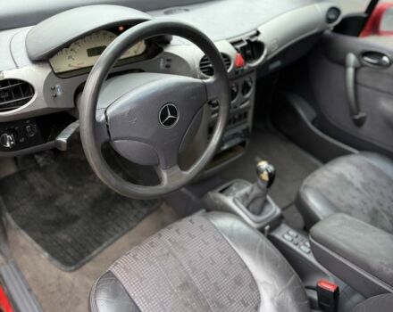 Червоний Мерседес А клас, об'ємом двигуна 1.6 л та пробігом 200 тис. км за 1200 $, фото 4 на Automoto.ua