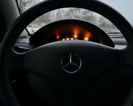 Красный Мерседес А класс, объемом двигателя 1.6 л и пробегом 268 тыс. км за 2999 $, фото 29 на Automoto.ua