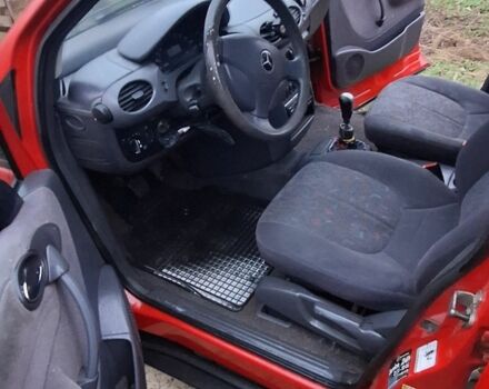 Червоний Мерседес А клас, об'ємом двигуна 0 л та пробігом 300 тис. км за 1000 $, фото 1 на Automoto.ua