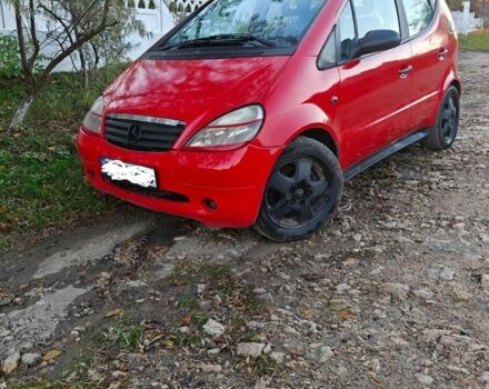 Красный Мерседес А класс, объемом двигателя 1.4 л и пробегом 2 тыс. км за 2900 $, фото 1 на Automoto.ua