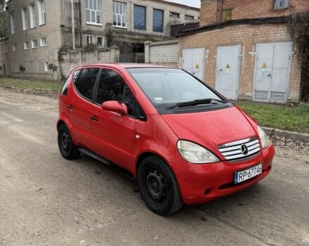 Червоний Мерседес А клас, об'ємом двигуна 1.6 л та пробігом 200 тис. км за 1200 $, фото 1 на Automoto.ua