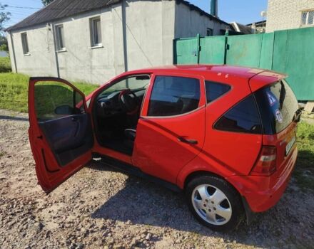 Красный Мерседес А класс, объемом двигателя 0 л и пробегом 220 тыс. км за 2800 $, фото 5 на Automoto.ua