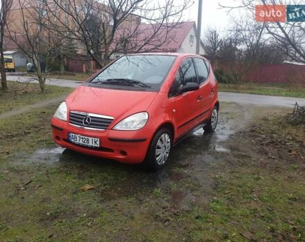 Красный Мерседес А класс, объемом двигателя 1.4 л и пробегом 148 тыс. км за 3500 $, фото 1 на Automoto.ua