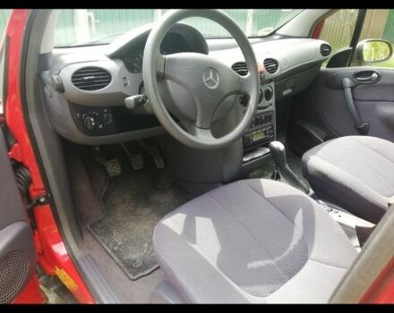 Мерседес А класс 1999 в Гниване на Automoto.ua Красный Мерседес А класс, объемом двигателя 0 л и пробегом 145 тыс. км за 3000 $, фото 3 на Automoto.ua