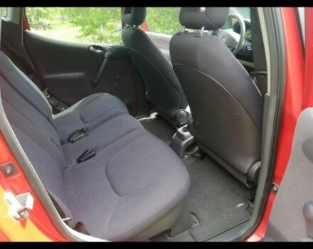 Мерседес А класс 1999 в Гниване на Automoto.ua Красный Мерседес А класс, объемом двигателя 0 л и пробегом 145 тыс. км за 3000 $, фото 6 на Automoto.ua