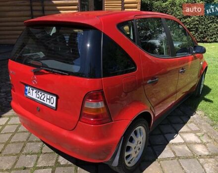 Красный Мерседес А класс, объемом двигателя 1.4 л и пробегом 130 тыс. км за 4300 $, фото 4 на Automoto.ua