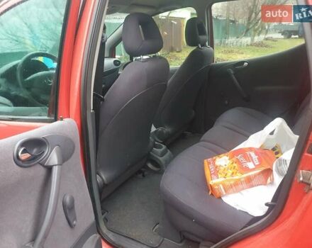 Красный Мерседес А класс, объемом двигателя 1.4 л и пробегом 148 тыс. км за 3500 $, фото 7 на Automoto.ua