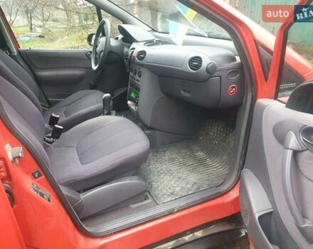 Красный Мерседес А класс, объемом двигателя 1.4 л и пробегом 148 тыс. км за 3500 $, фото 8 на Automoto.ua