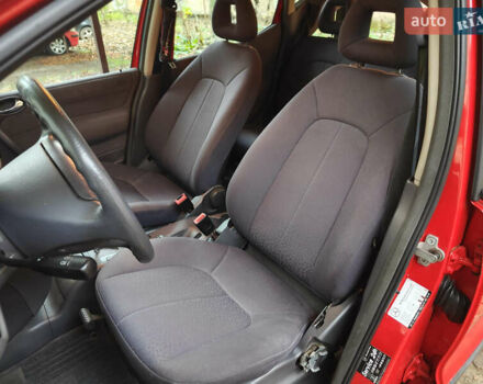 Червоний Мерседес А клас, об'ємом двигуна 1.4 л та пробігом 176 тис. км за 3500 $, фото 7 на Automoto.ua