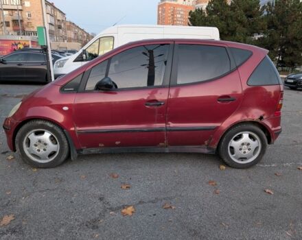 Червоний Мерседес А клас, об'ємом двигуна 0 л та пробігом 300 тис. км за 955 $, фото 1 на Automoto.ua