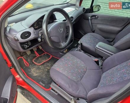 Червоний Мерседес А клас, об'ємом двигуна 1.69 л та пробігом 235 тис. км за 3900 $, фото 10 на Automoto.ua