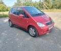 Червоний Мерседес А клас, об'ємом двигуна 1.7 л та пробігом 200 тис. км за 3200 $, фото 1 на Automoto.ua