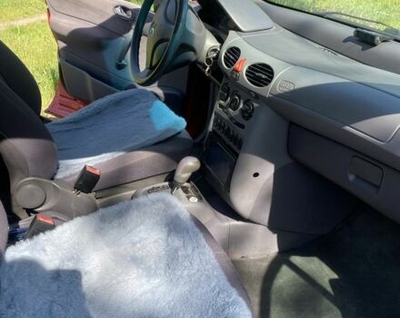 Красный Мерседес А класс, объемом двигателя 1.7 л и пробегом 250 тыс. км за 3500 $, фото 5 на Automoto.ua