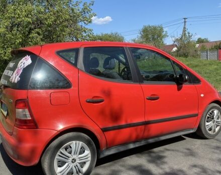 Красный Мерседес А класс, объемом двигателя 1.7 л и пробегом 250 тыс. км за 3500 $, фото 1 на Automoto.ua