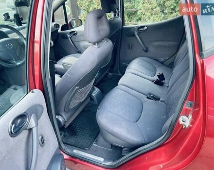 Червоний Мерседес А клас, об'ємом двигуна 2 л та пробігом 211 тис. км за 2300 $, фото 3 на Automoto.ua