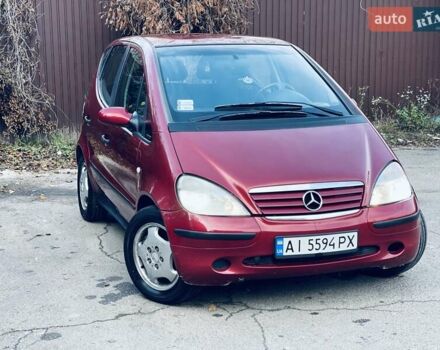 Червоний Мерседес А клас, об'ємом двигуна 2 л та пробігом 211 тис. км за 2300 $, фото 1 на Automoto.ua