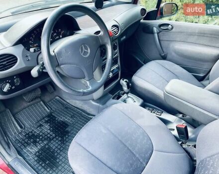 Червоний Мерседес А клас, об'ємом двигуна 2 л та пробігом 211 тис. км за 2300 $, фото 2 на Automoto.ua