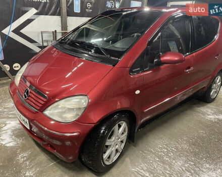 Красный Мерседес А класс, объемом двигателя 1.69 л и пробегом 290 тыс. км за 4200 $, фото 2 на Automoto.ua