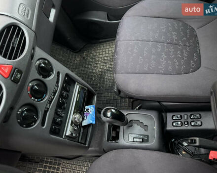 Красный Мерседес А класс, объемом двигателя 2 л и пробегом 211 тыс. км за 2200 $, фото 9 на Automoto.ua