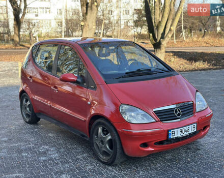 Красный Мерседес А класс, объемом двигателя 1.9 л и пробегом 200 тыс. км за 2250 $, фото 1 на Automoto.ua