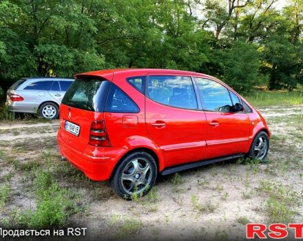 Мерседес А класс 2002 в Богодухове на Automoto.ua Красный Мерседес А класс, объемом двигателя 1.9 л и пробегом 0 тыс. км за 3000 $, фото 2 на Automoto.ua