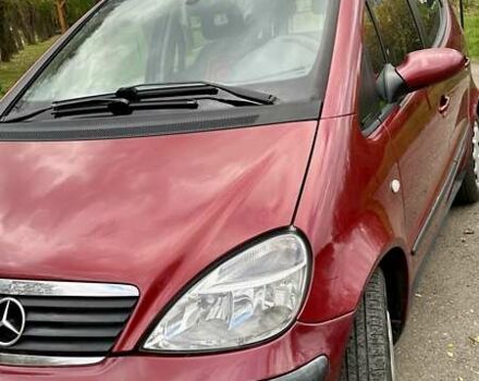 Красный Мерседес А класс, объемом двигателя 1.4 л и пробегом 220 тыс. км за 3800 $, фото 2 на Automoto.ua