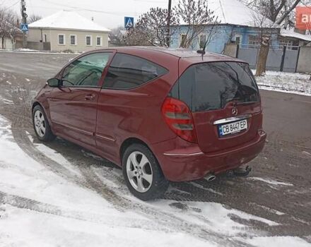 Красный Мерседес А класс, объемом двигателя 1.7 л и пробегом 252 тыс. км за 3000 $, фото 3 на Automoto.ua