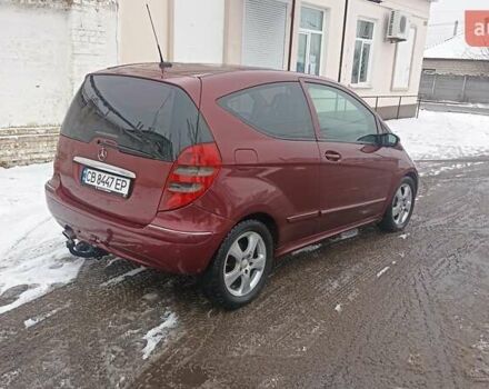 Красный Мерседес А класс, объемом двигателя 1.7 л и пробегом 252 тыс. км за 3000 $, фото 1 на Automoto.ua