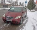 Красный Мерседес А класс, объемом двигателя 1.7 л и пробегом 252 тыс. км за 3000 $, фото 1 на Automoto.ua