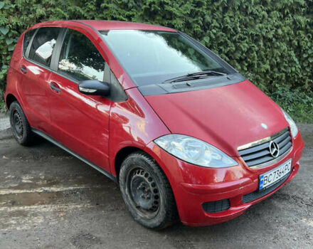 Красный Мерседес А класс, объемом двигателя 1.5 л и пробегом 167 тыс. км за 5100 $, фото 1 на Automoto.ua