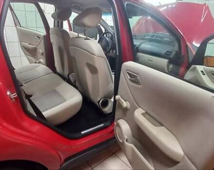 Мерседес А класс 2007 в Киеве на Automoto.ua Красный Мерседес А класс, объемом двигателя 1.66 л и пробегом 117 тыс. км за 5300 $, фото 3 на Automoto.ua