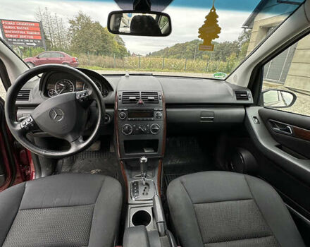 Червоний Мерседес А клас, об'ємом двигуна 1.99 л та пробігом 280 тис. км за 6505 $, фото 14 на Automoto.ua