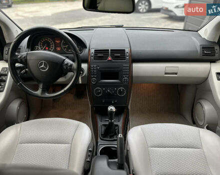 Червоний Мерседес А клас, об'ємом двигуна 1.5 л та пробігом 209 тис. км за 6250 $, фото 29 на Automoto.ua