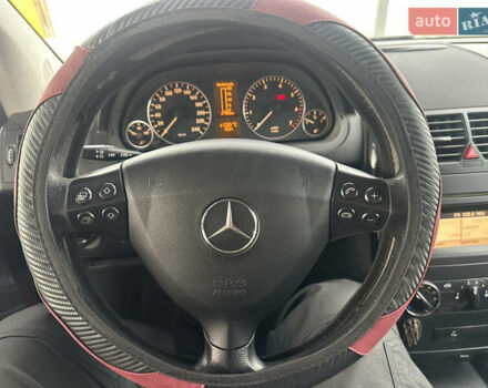 Червоний Мерседес А клас, об'ємом двигуна 1.7 л та пробігом 203 тис. км за 7700 $, фото 24 на Automoto.ua